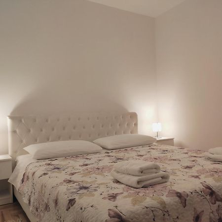 Siesta Apartments Šibenik Eksteriør billede